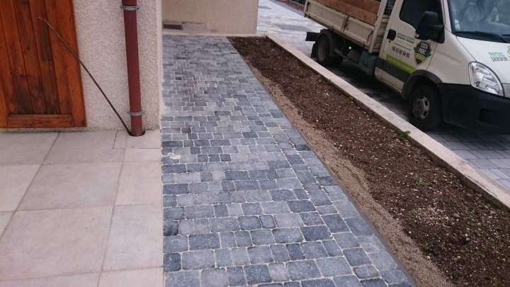 Allée en pavés